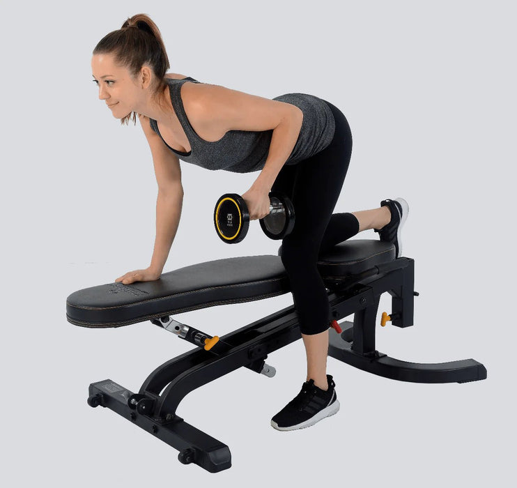 Athlete performing single-arm row on the flat bench position of Powertec Workbench FID Bench WB-UB20.